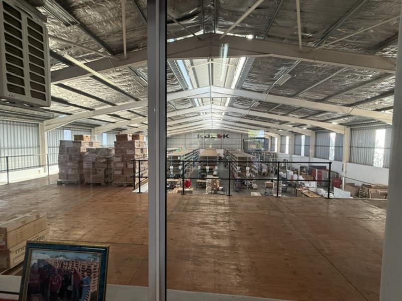 To Let Commercial Property for Rent in Newton Park Eastern Cape